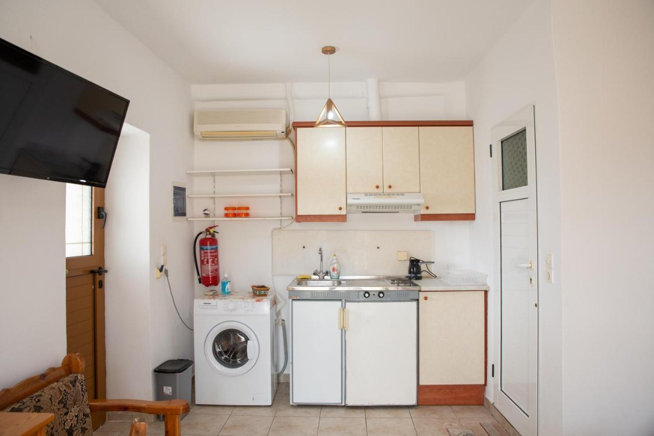 Traditional House Alepis In Areopolis Bagian luar foto