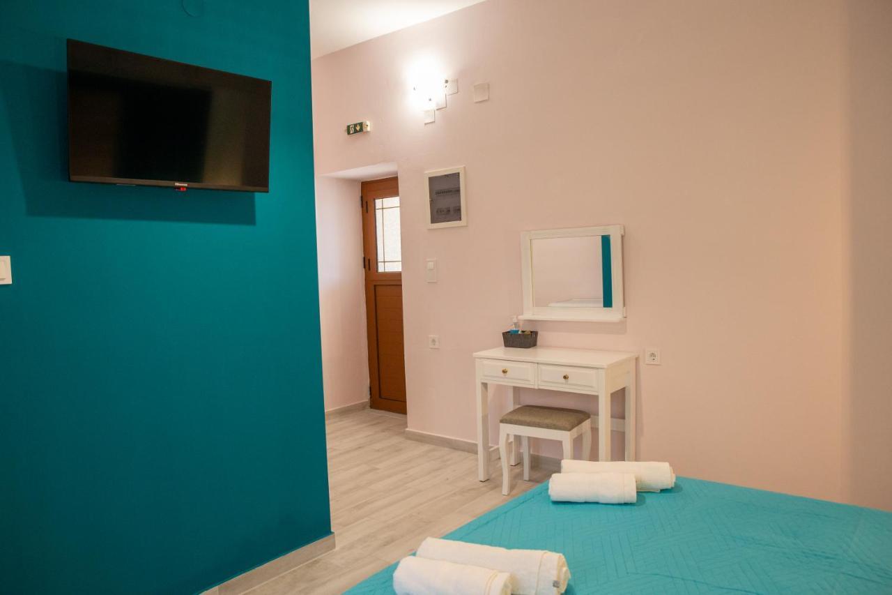 Traditional House Alepis In Areopolis Bagian luar foto