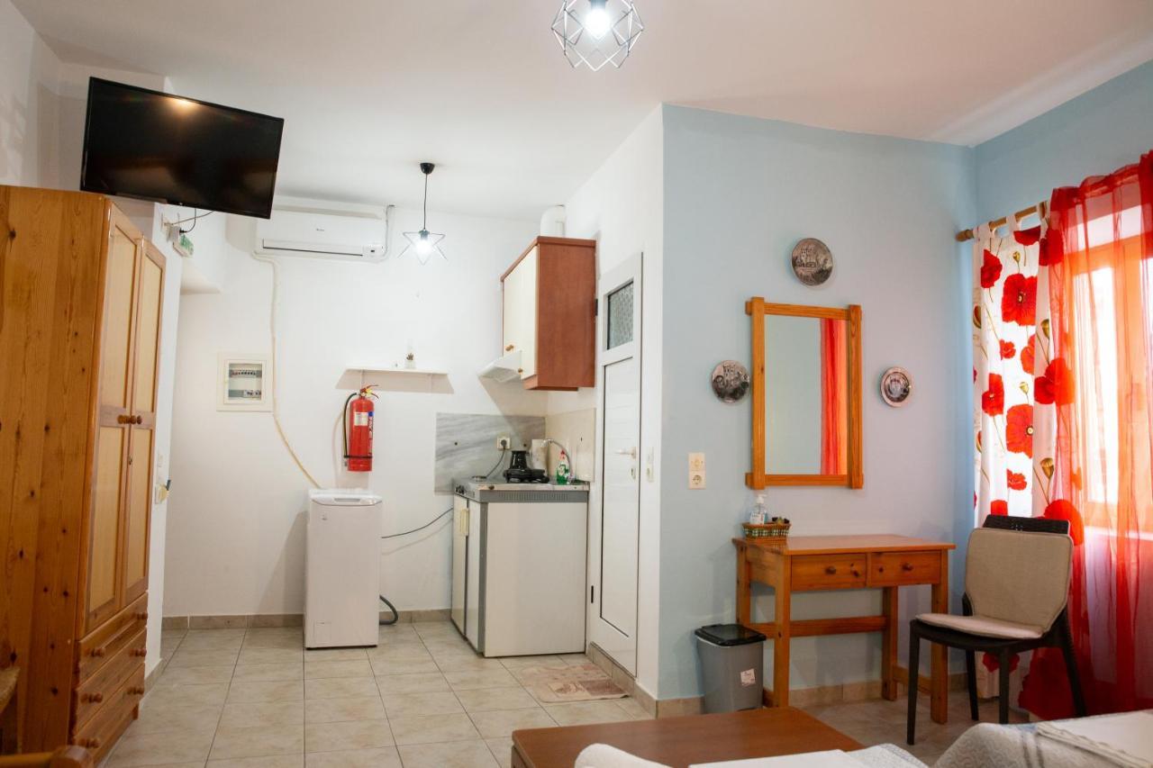 Traditional House Alepis In Areopolis Bagian luar foto