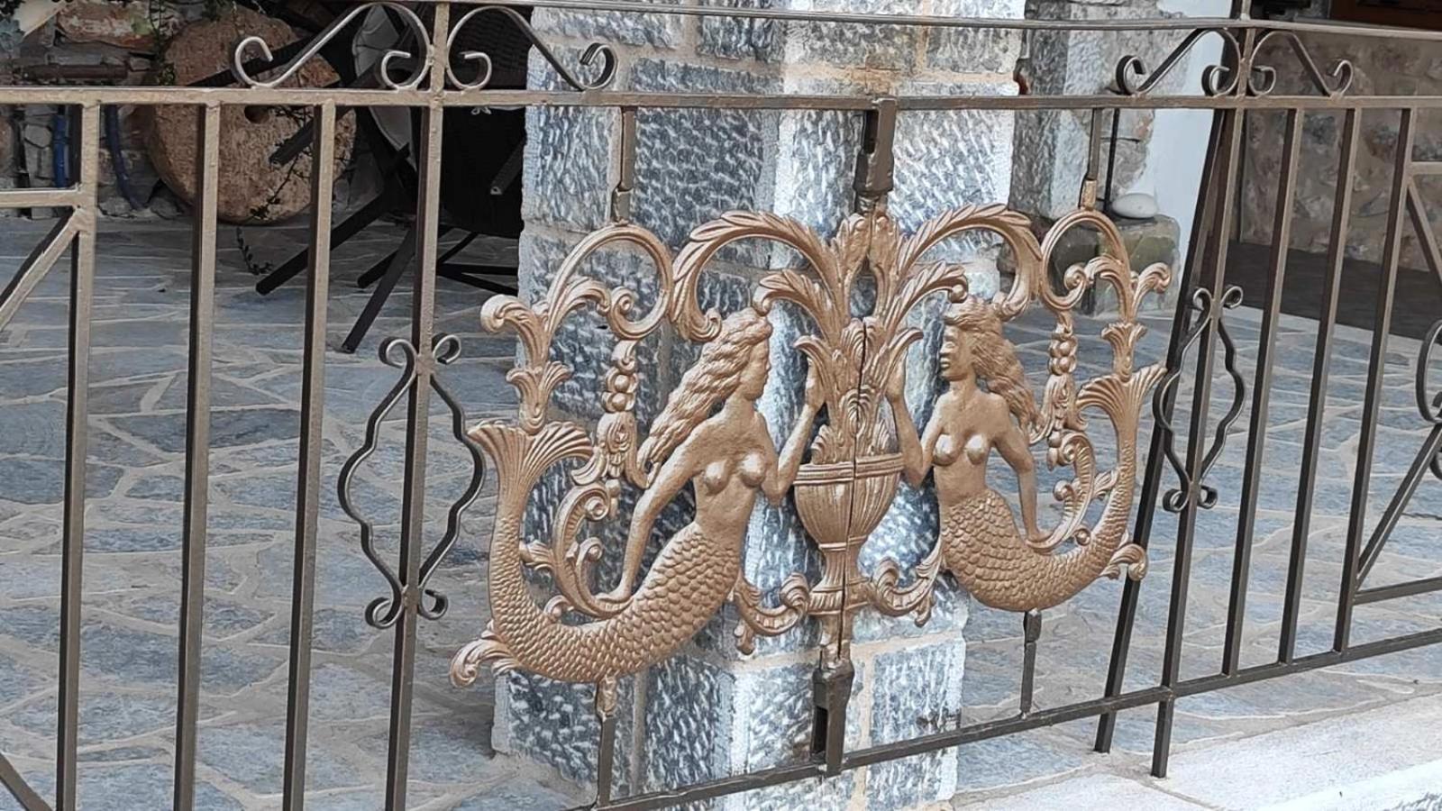Traditional House Alepis In Areopolis Bagian luar foto