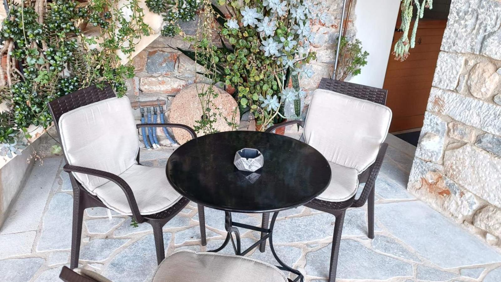 Traditional House Alepis In Areopolis Bagian luar foto