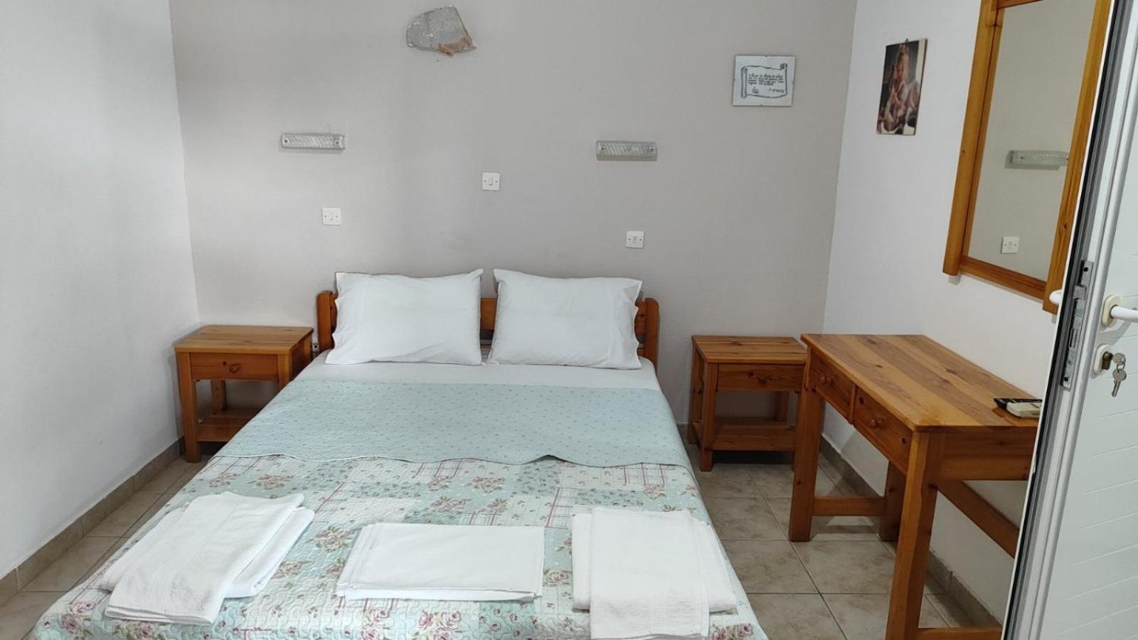 Traditional House Alepis In Areopolis Bagian luar foto